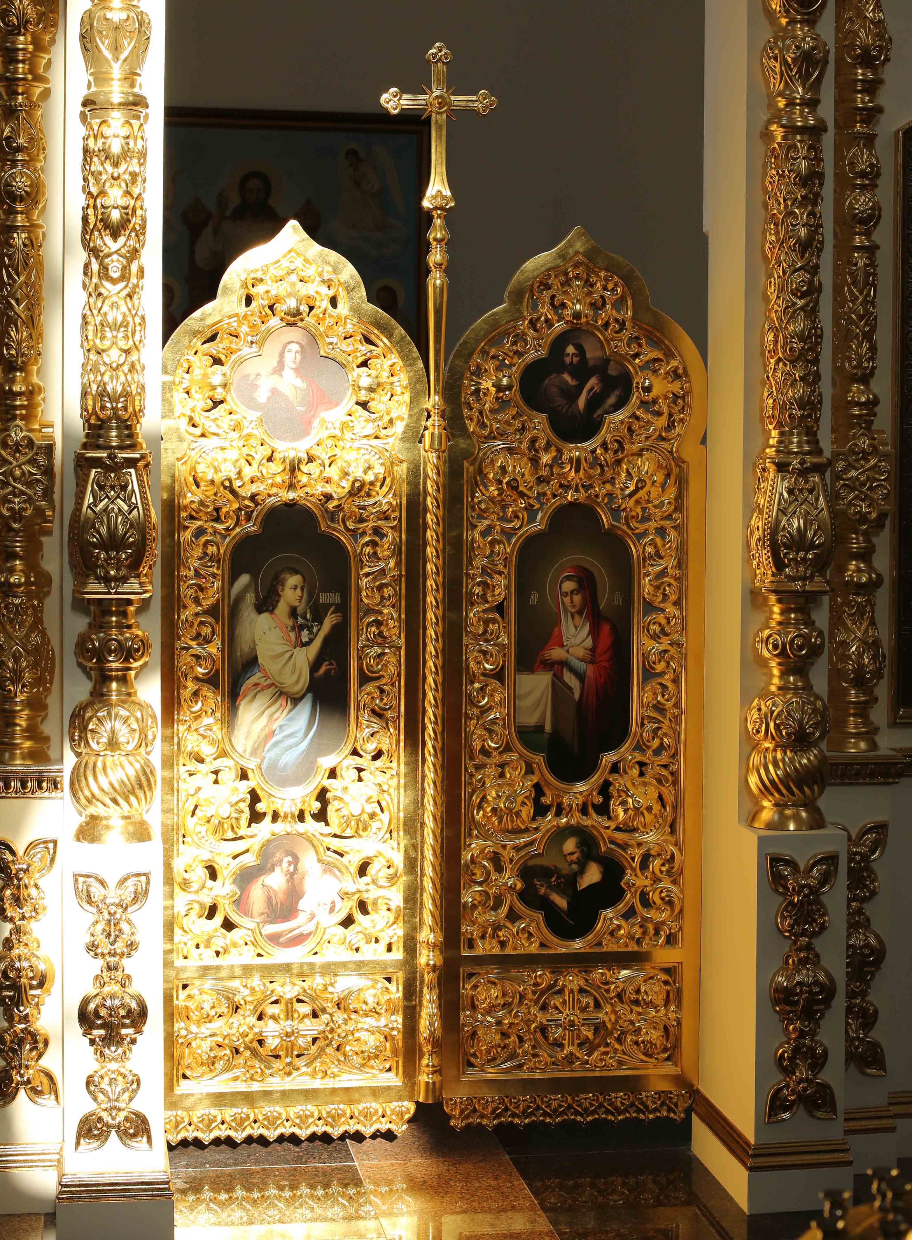  Царские врата, фрагмент иконостаса